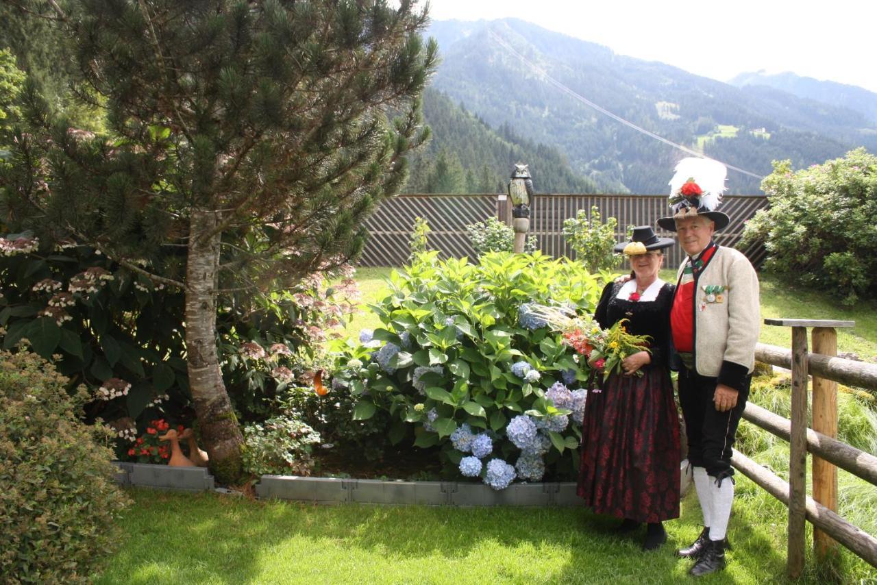 Aparthotel Vronis Waldhaus Adults Only Mayrhofen Esterno foto