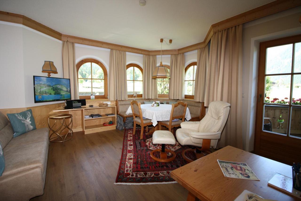 Aparthotel Vronis Waldhaus Adults Only Mayrhofen Esterno foto