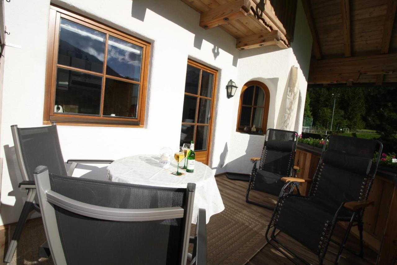Aparthotel Vronis Waldhaus Adults Only Mayrhofen Esterno foto