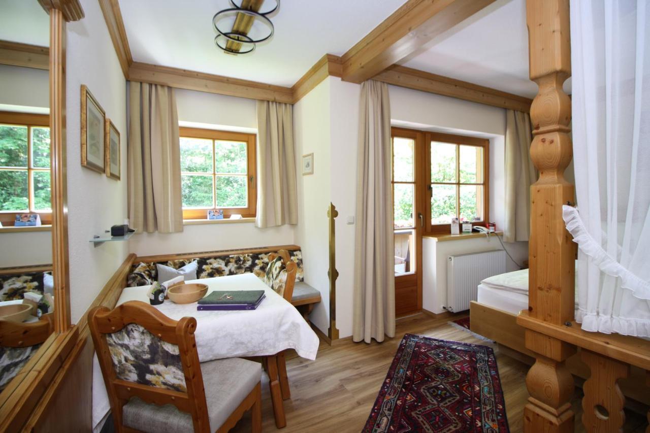Aparthotel Vronis Waldhaus Adults Only Mayrhofen Esterno foto