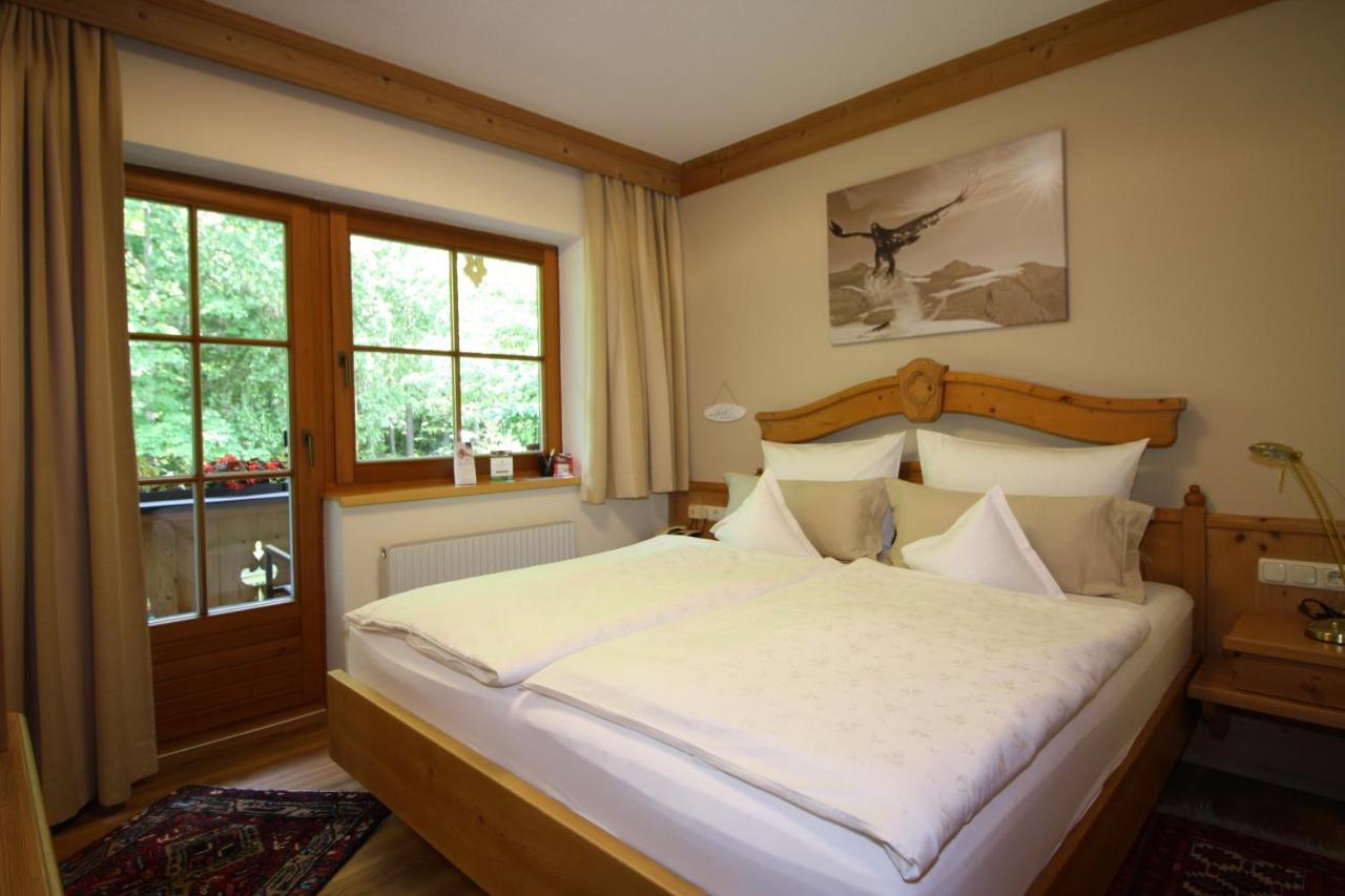 Aparthotel Vronis Waldhaus Adults Only Mayrhofen Esterno foto