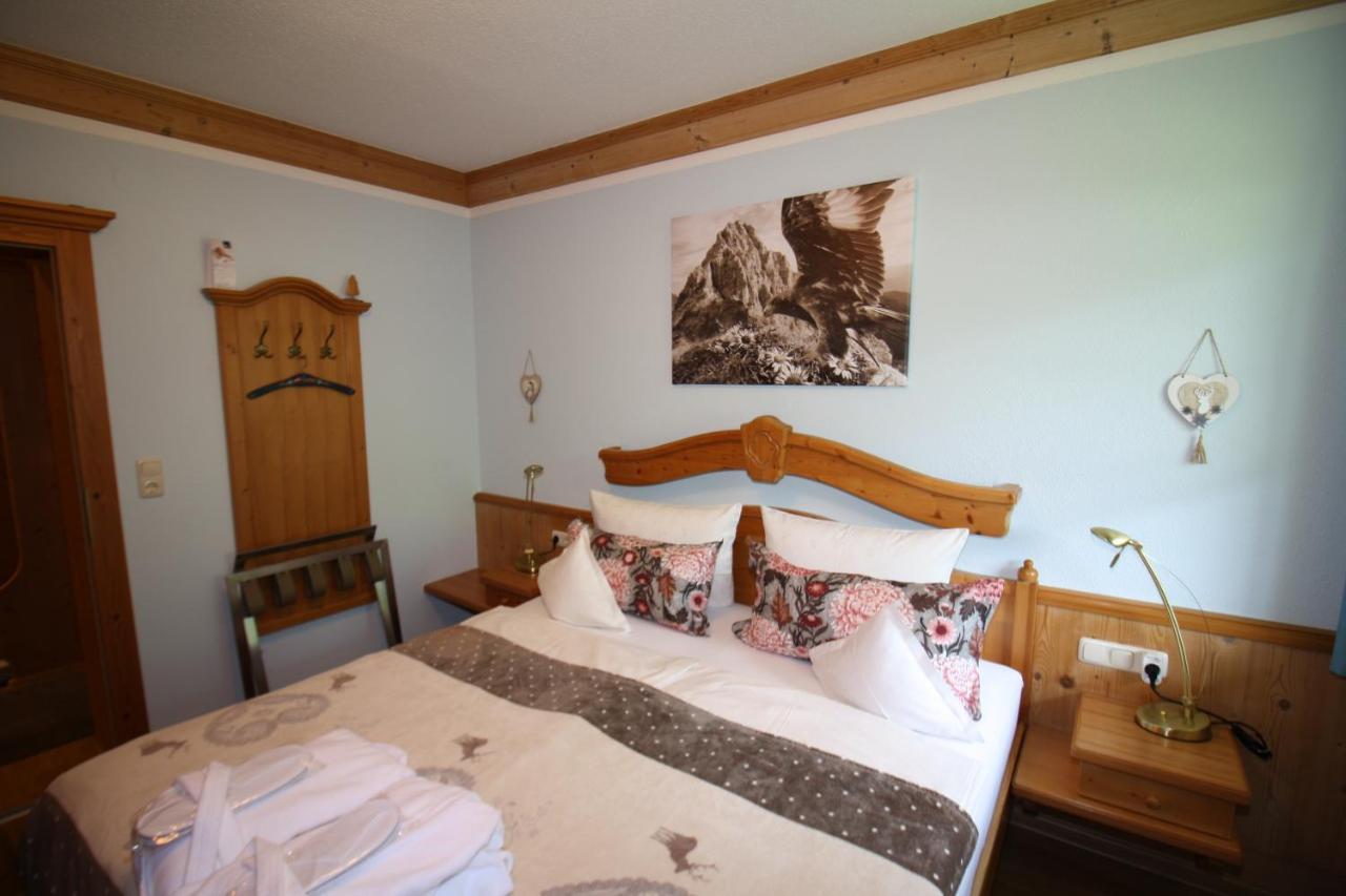 Aparthotel Vronis Waldhaus Adults Only Mayrhofen Esterno foto